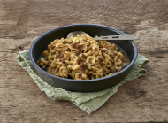 Posiłek liofilizowany Trek'N Eat Danie z wołowiną i makaronem 160g  [Beef Casserole with Noodles] (1643078)