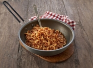 Makaron w wegetariańskim sosie bolońskim 180g [Pasta with vegetarian Bolognese] (1643089)